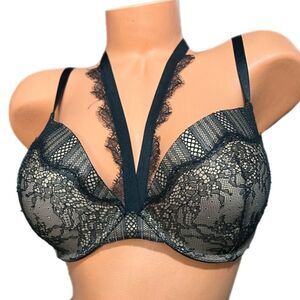 Victoria’s Secret Very Sexy Push up Padded Strappy Lace bra black 32DDD